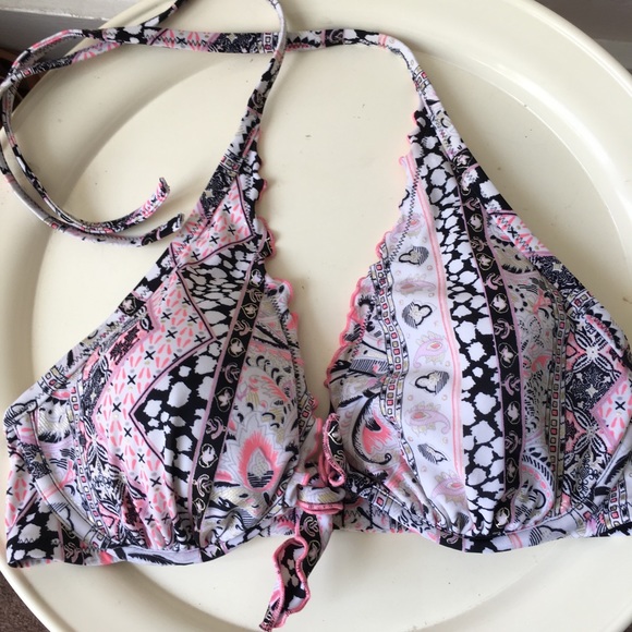 Victoria's Secret Other - VS Printed Ruffle Halter Tie Bikini Top Victoria's Secret Other - VS Printed Ruffle Halter Tie Bikini Top